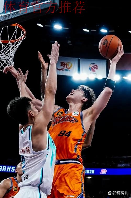 篮板碾压 上海久事逆转取胜 篮板碾压 上海久事逆转取胜